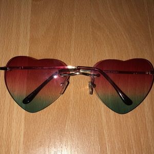 RAINBOW HEART SUNGLASSES